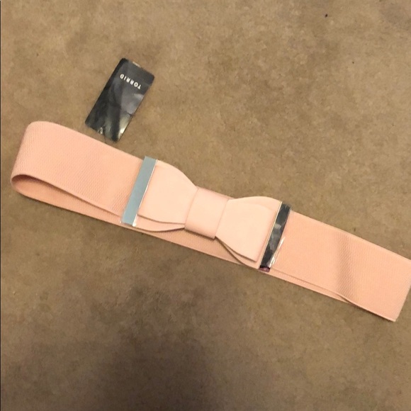 torrid Accessories - NWT Torrid Stretchy Belt Sz 1